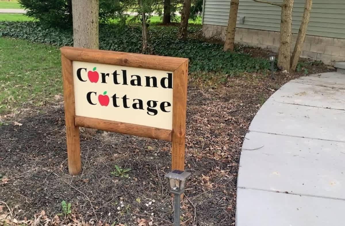 The Cortland Cottage At Brant'S Apple Orchard أشتابولا المظهر الخارجي الصورة